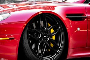 Aston Martin V8 Vantage on ADV.1 Wheels (ADV005 FLOWSPEC) 2020 года 
